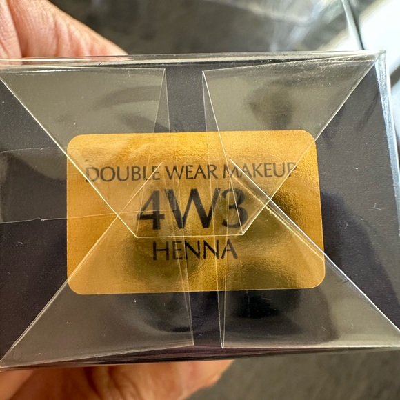 Estée Lauder stay in place foundation full coverage!Double wear makeup Henna 4W3 - Picture 4 of 6